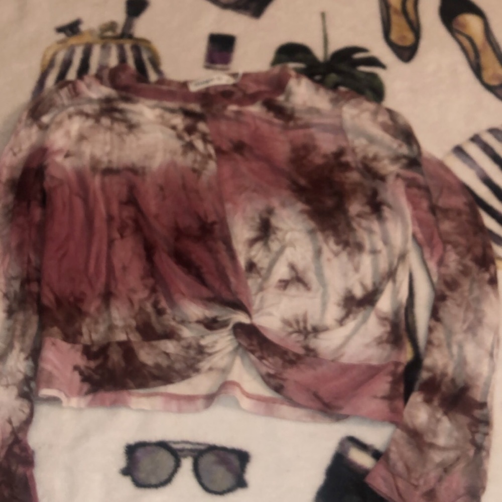 long sleeve shirt.